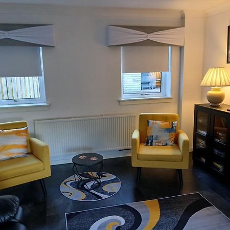 The Cottage - Hot Tub - Nr Glasgow - Self Check-In Coatbridge Buitenkant foto